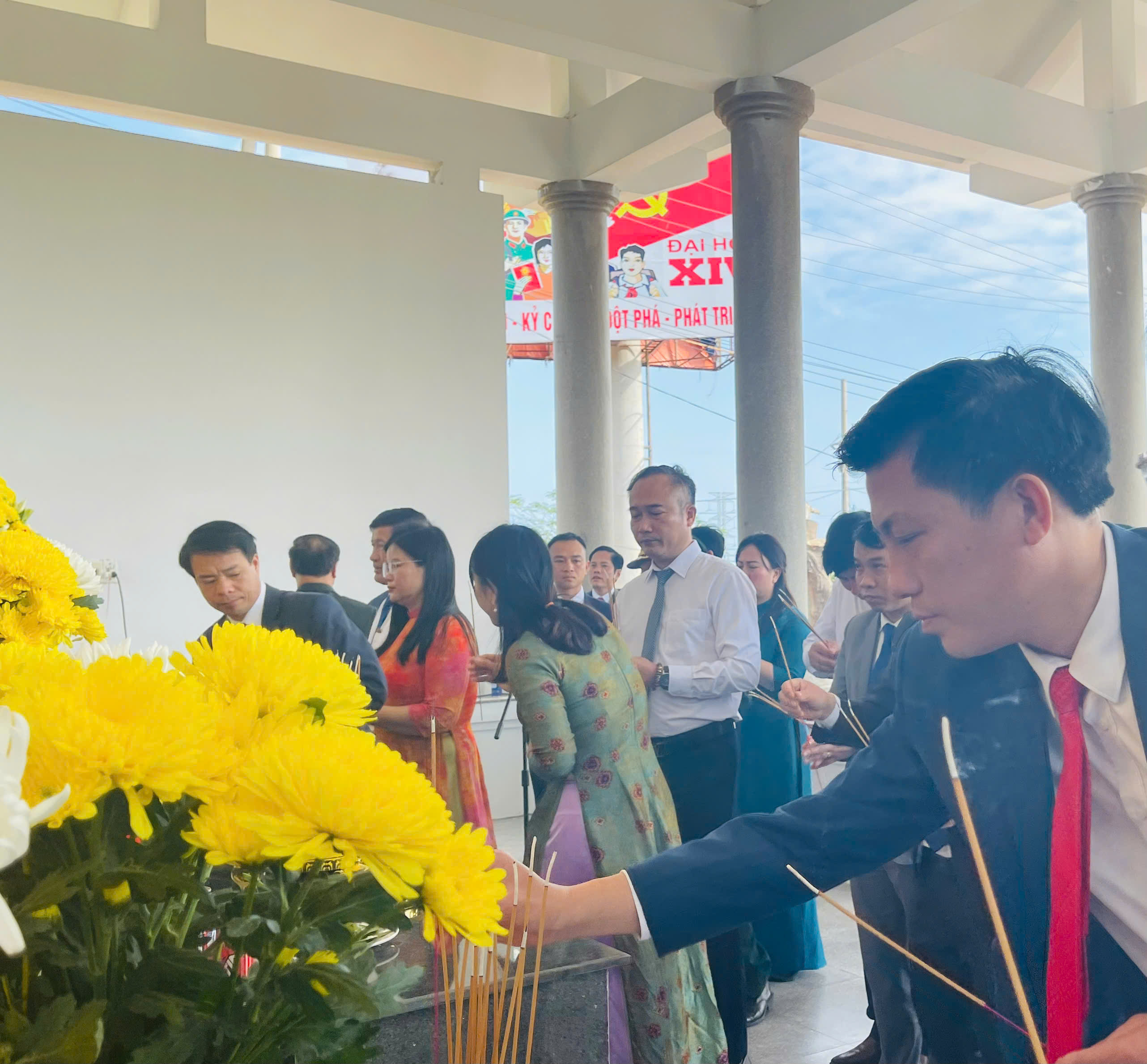 Hạnh th&aacute;p.jpg