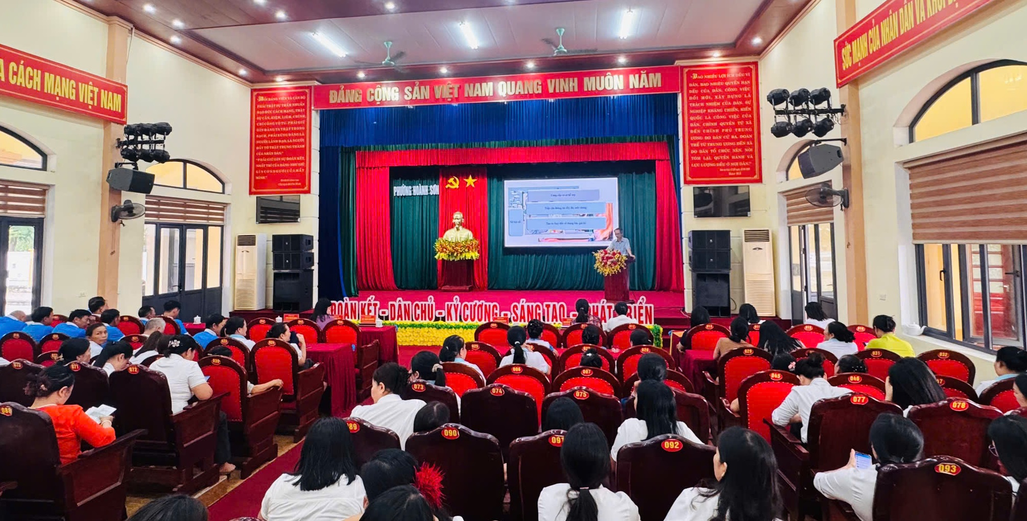 Hội liên hiệp Phụ nữ phường Hoành Sơn đẩy mạnh học tập tư tưởng Hồ Chí Minh gắn với chuyển đổi số và an sinh xã hội