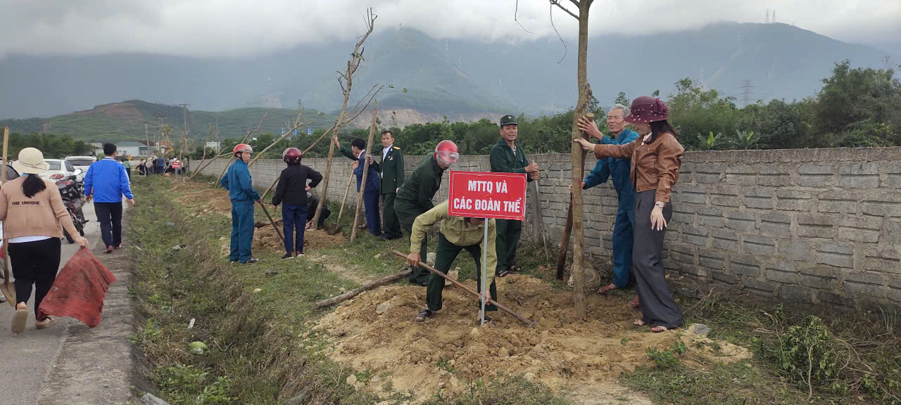 HỘI CCB PHƯỜNG HOÀNH SƠN RA QUÂN HƯỞNG ỨNG “TẾT TRỒNG CÂY ĐỜI ĐỜI NHỚ ƠN BÁC HỒ” XUÂN BÍNH NGỌ NĂM 2026