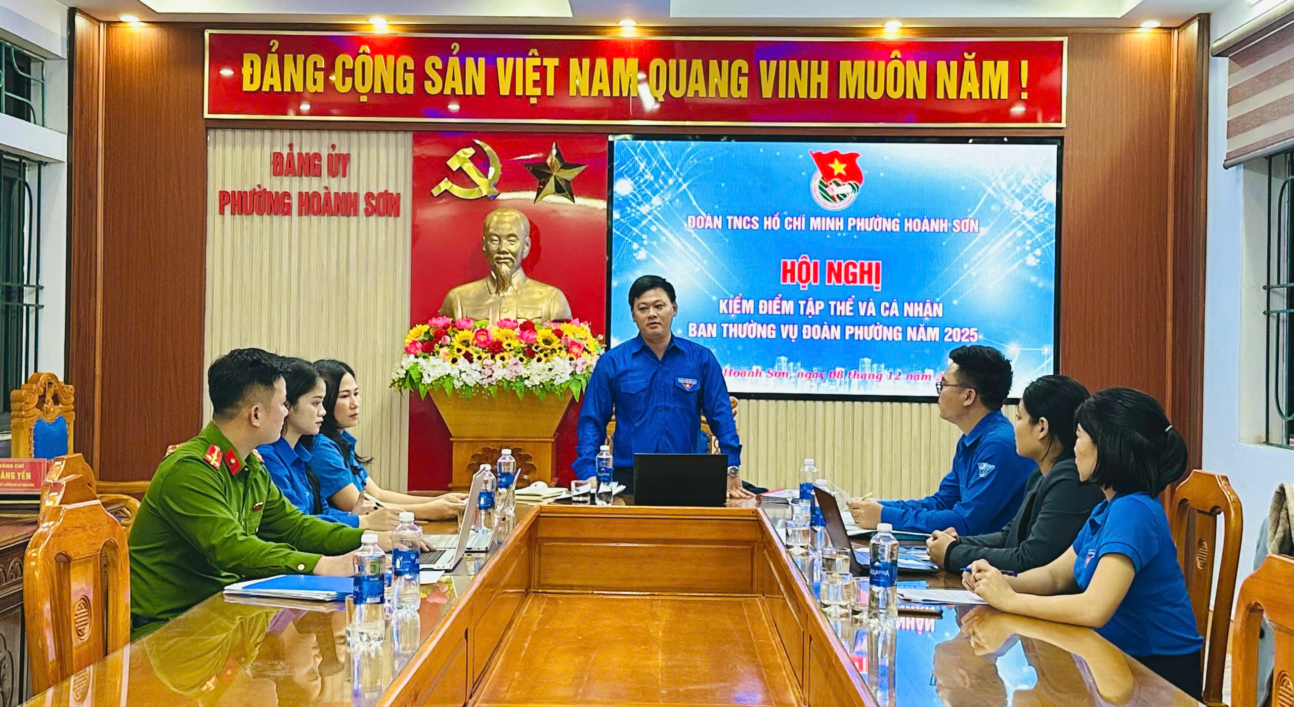 Đoàn Thanh niên phường Hoành Sơn tổ chức Hội nghị kiểm điểm và đánh giá, xếp loại chất lượng tập thể và cá nhân năm 2025