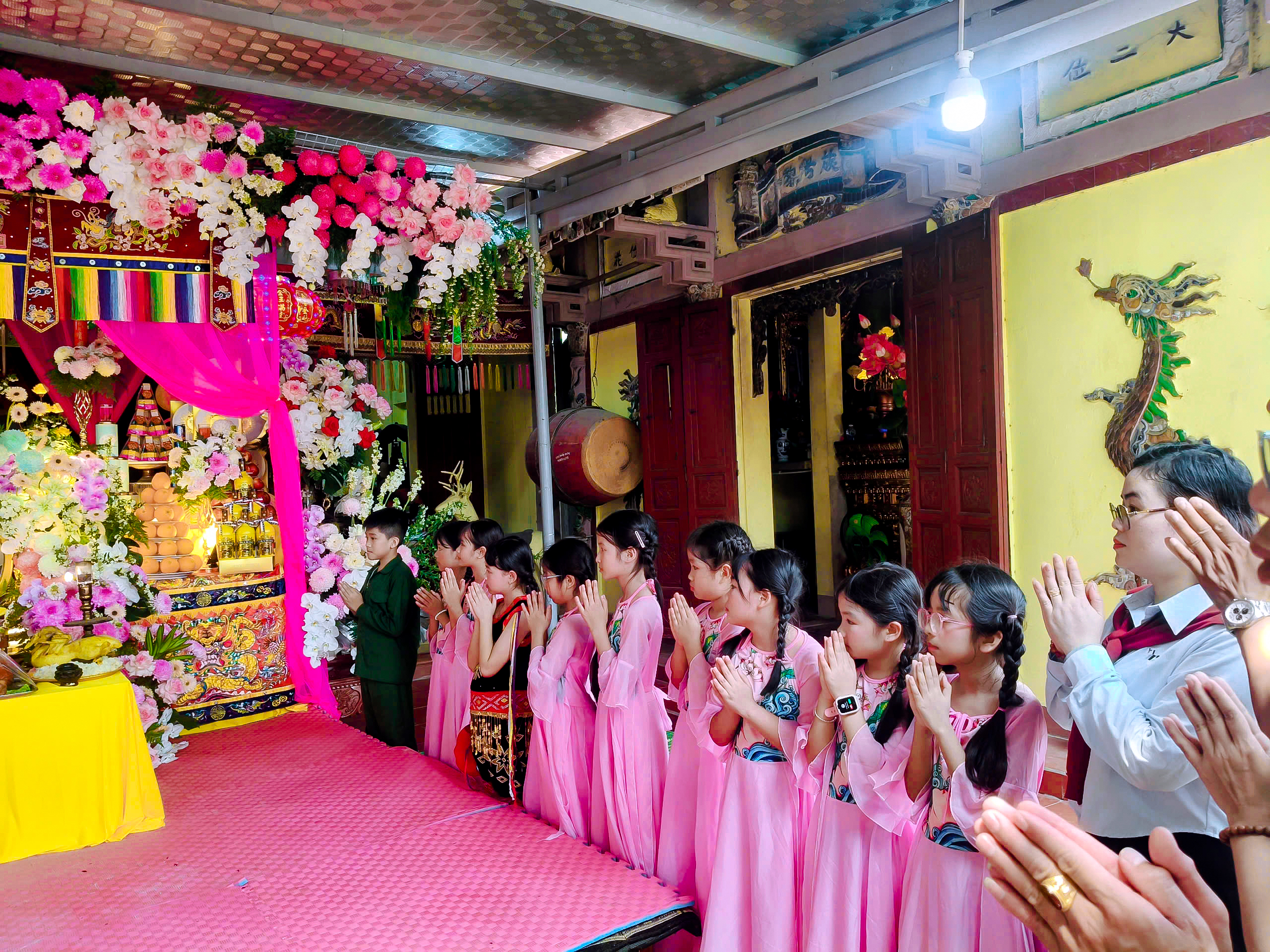 z7734435259571_15b1c81a79a72a769922f9d95d35a5ca copy.jpg