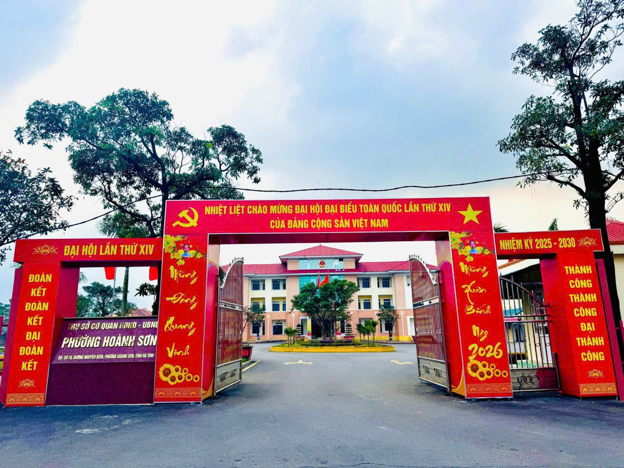 Hoạt động tuyên truyền trực quan chào mừng Đại hội đại biểu toàn quốc lần thứ XIV của Đảng Cộng sản Việt Nam