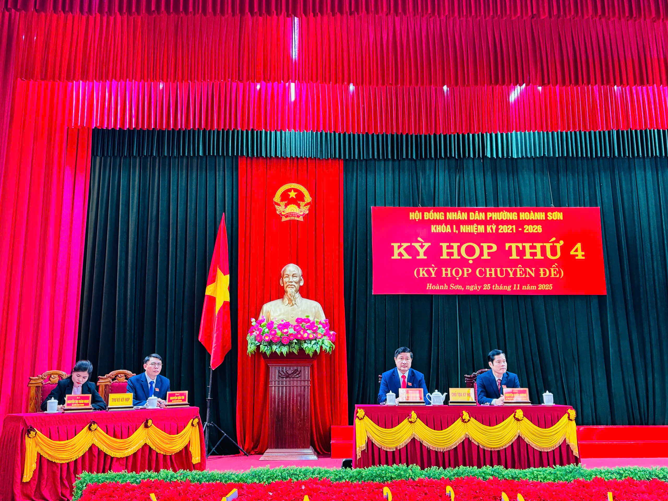 Phường Hoành Sơn tổ chức thành công Kỳ họp thứ 4, Hội đồng nhân dân phường khoá I, nhiệm kỳ 2021 - 2026