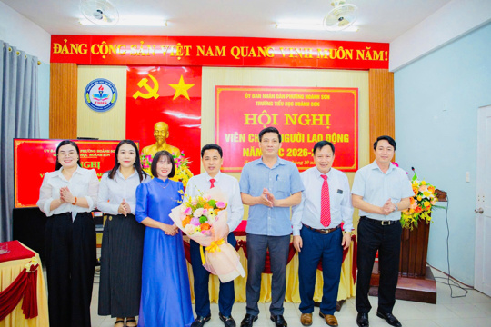  Trường Tiểu học Hoành Sơn tổ chức Hội nghị viên chức, người lao động năm học 2026–2027