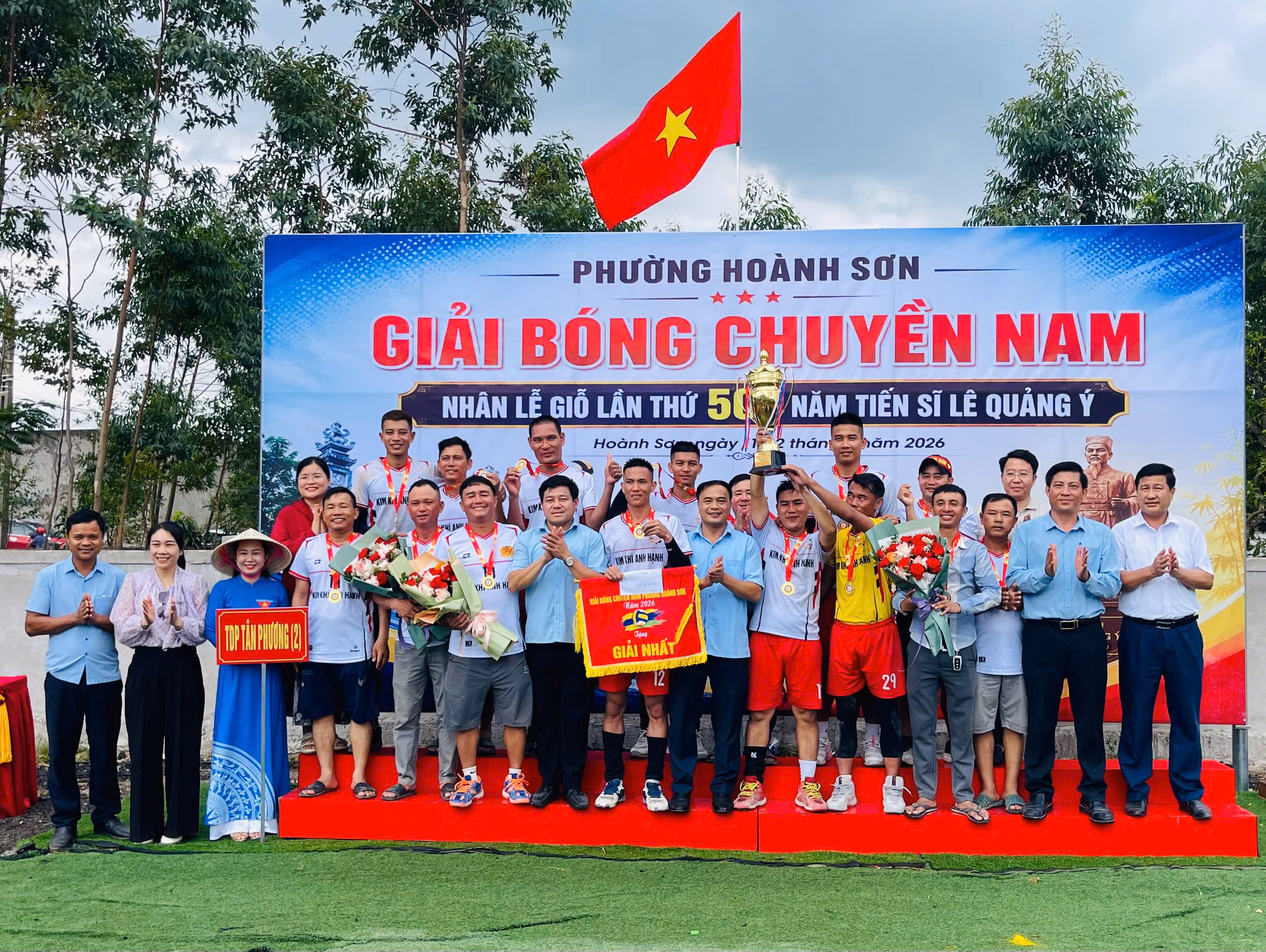 Sôi nổi giải bóng chuyền nam nhân lễ giỗ lần thứ 500 năm Tiến sỹ Lê Quảng Ý 