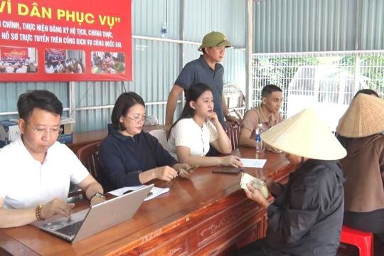 UBND phường Hoành Sơn tổ chức chi trả tiền hỗ trợ đợt 2 cho các hộ gia đình, cá nhân tại khu vực thôn Đông Yên, xã Kỳ Lợi cũ, nay thuộc phường Hoành Sơn, bị ảnh hưởng bởi Dự án Bến cảng Sơn Dương.