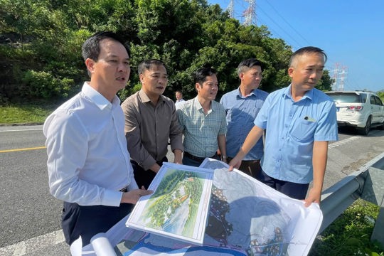 Phó Chủ tịch UBND tỉnh Trần Báu Hà khảo sát, thống nhất định hướng quy hoạch Đền thờ Công chúa Liễu Hạnh (Đèo Ngang) tại Hoành Sơn 