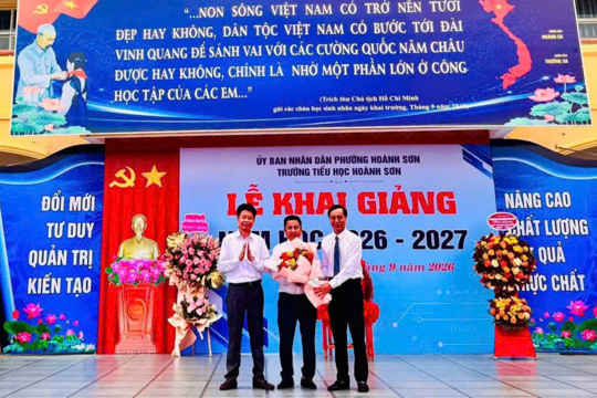 Học sinh phường Hoành Sơn hân hoan khai giảng năm học mới 2026-2027 