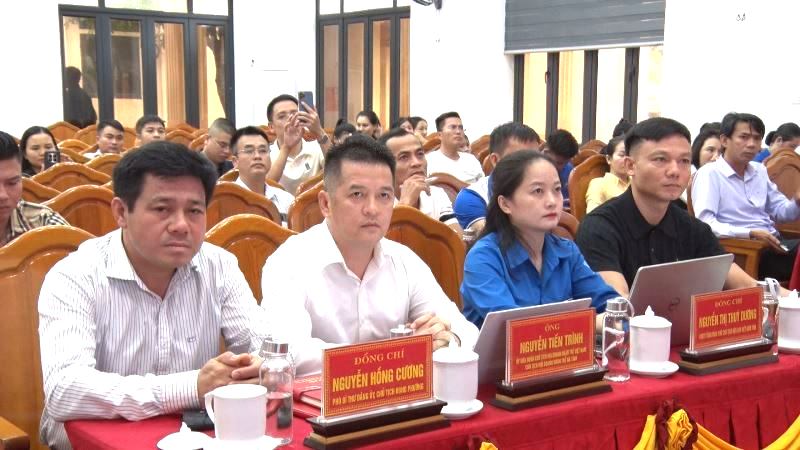 UBND phường Hoành Sơn phối hợp tổ chức chương trình tập huấn “Cập nhật chính sách Thuế và Pháp luật doanh nghiệp năm 2026”,