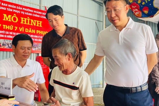 Phường Hoành Sơn tổ chức chi trả 1.7 tỷ đồng hỗ trợ, chăm lo đời sống Nhân dân bị ảnh hưởng bởi Dự án bến cảng Sơn Dương  