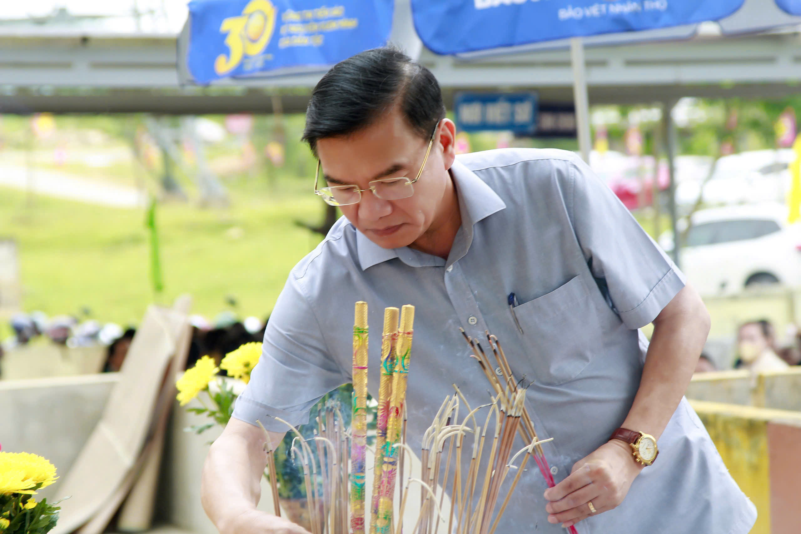 lương thá.jpg