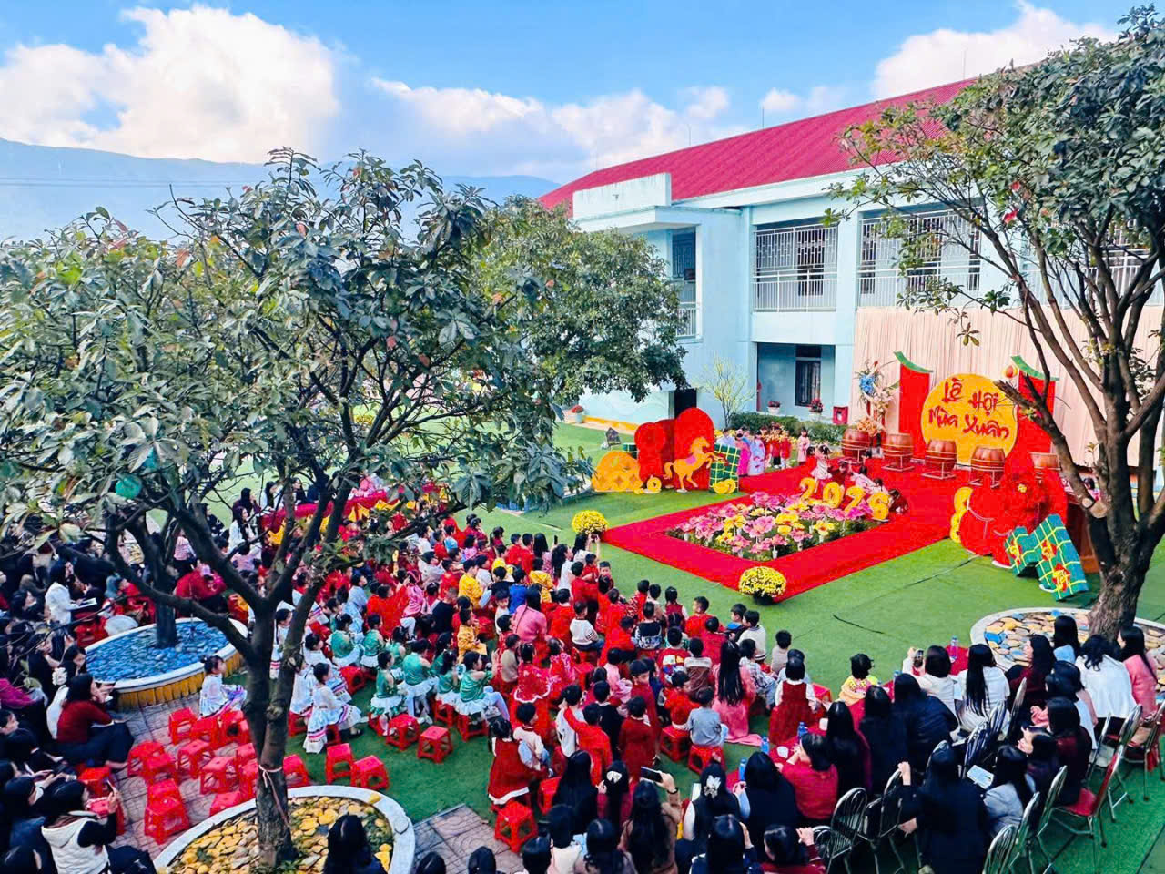 Phường Hoành Sơn - vinh dự là điểm chọn sinh hoạt chuyên đề thực hành Cụm chuyên môn mầm non số 1 (Nội dung này Trần Thị Thu Huyền đã đăng)